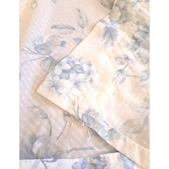 Blue White Roses Curtain Panel W Tie Back Gently Textured Cottage Country 60x40 - Picture 4 of 4